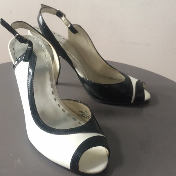 Cute black and white open toes heels. - Picture 1 of 10